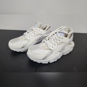 Nike Air Huarache Run Women's Size 6 Running Shoes White Ivory